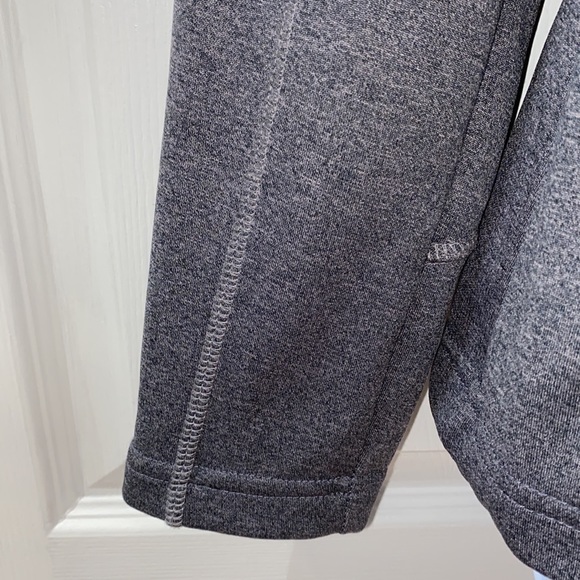 McMaster University Family Medicine Ladies Grey Spring Fall Jacket Size … - Picture 9 of 12